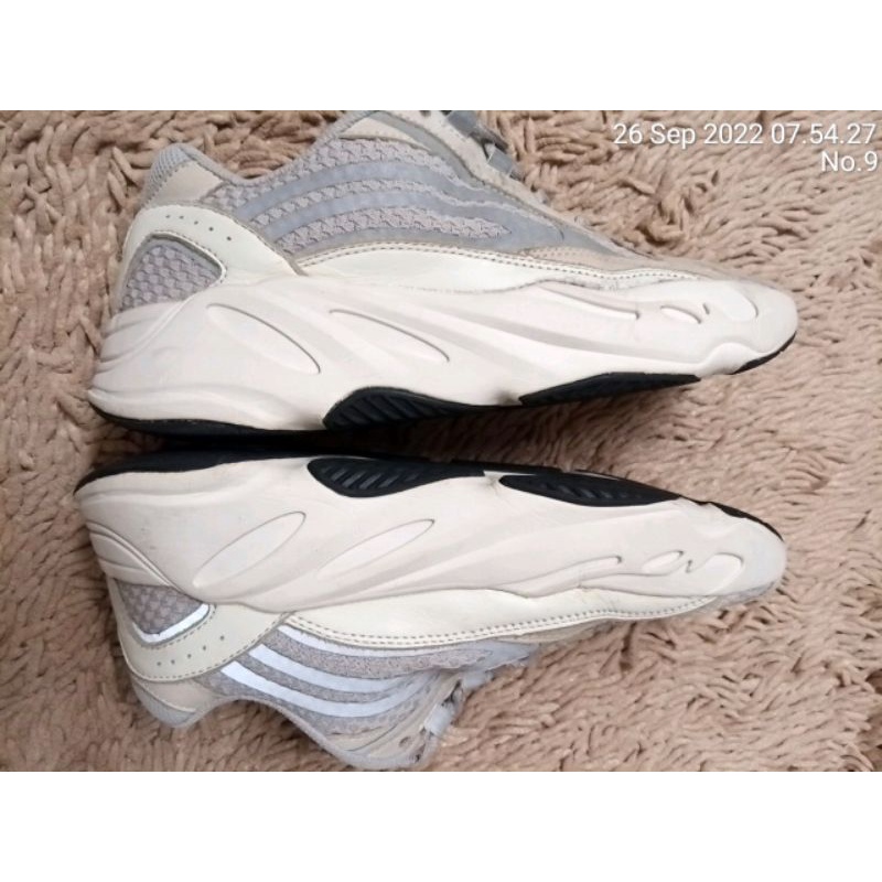 sepatu adidas yeezy boost 700 v2 static size 42 insole 26.5-sepatu adidas second branded