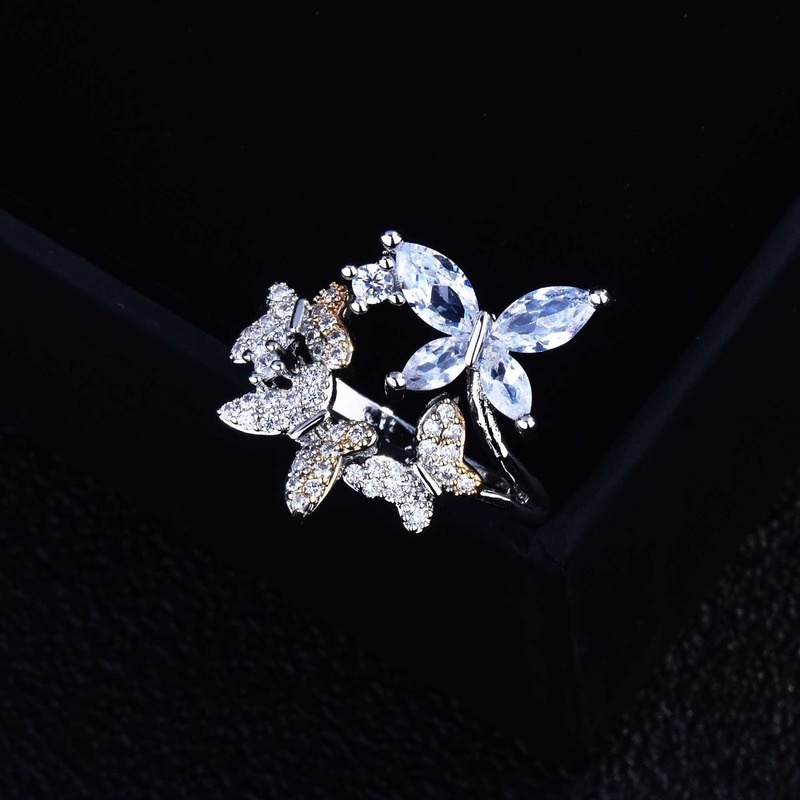 Personality Butterfly Shape White Moissanite Ring