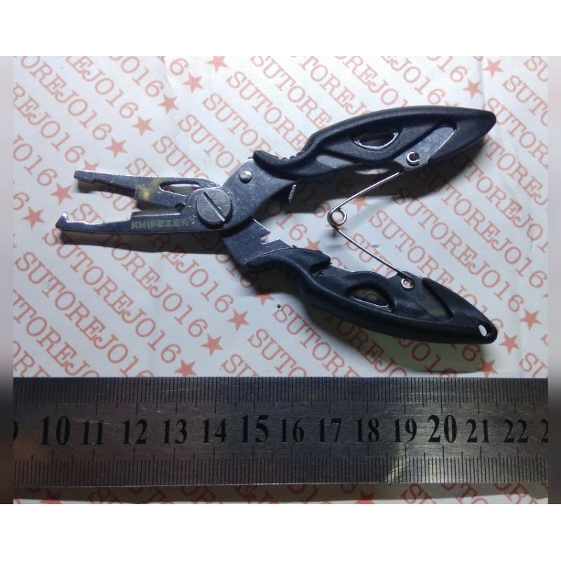 tang kail pancing ikan lure umpan mancing