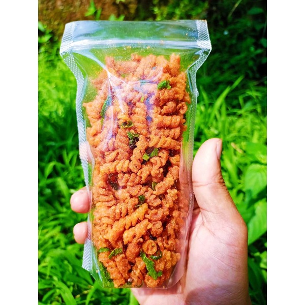 

Makaroni spiral rasa balado gurih daun jeruk(tidak pedas)