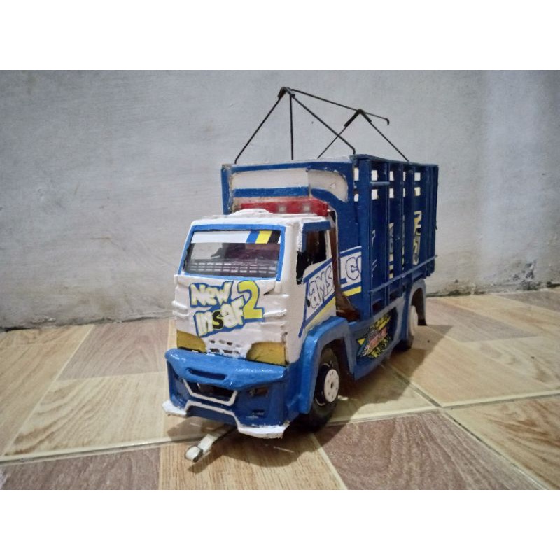 MINIATUR TRUK PLASTIK ELF/NKR FULL VARIASI MBOIS