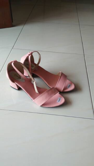 SEPATu HAK TAHU PiNK