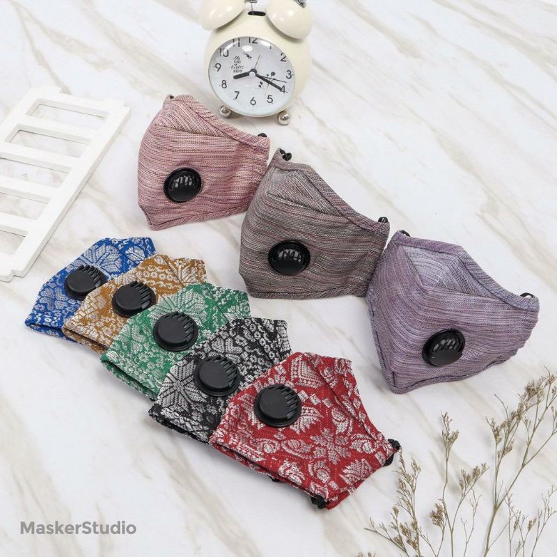 Masker Kain Batik Tenun 3ply with airvalve by Masker Studio