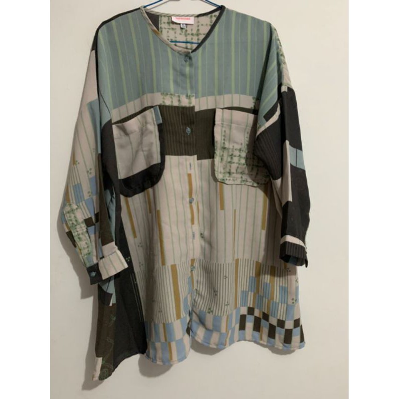 Preloved Ukara Top Ria Miranda