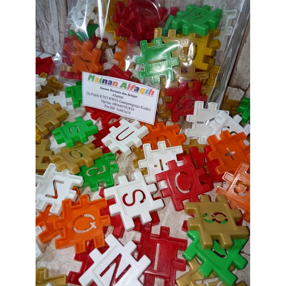 Mainan Anak Edukatif- Mainan Lego Meronce Huruf dan Angka Plastik