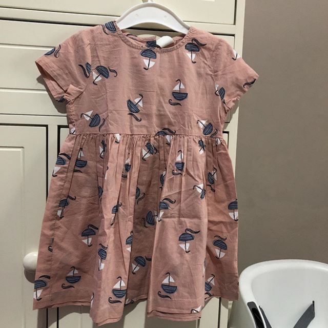 Lindex saudi dress 9-12m