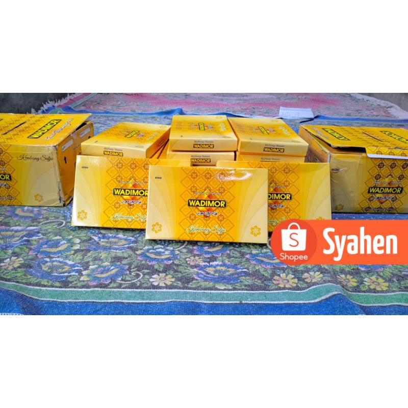 SARUNG WADIMOR ORIGINAL MOTIF KEMBANG SALJU