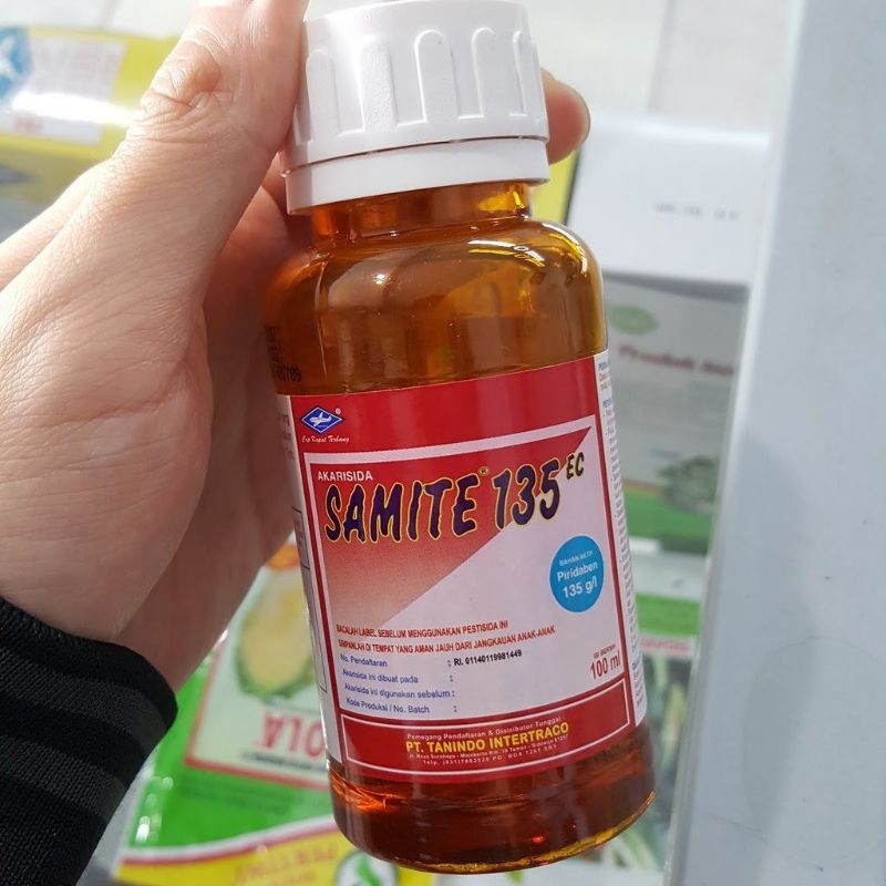 Akarisida Samite 135EC 250 ml