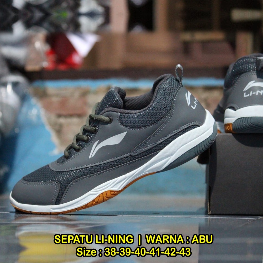 Sepatu Pria Badminton Lining Terbaru Olahraga Lari Volly