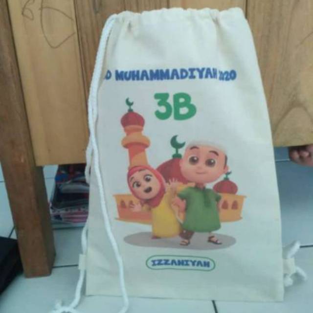 

TAS BLACU BISA UNTUK SEKOLAH MAUPUN ULTAH