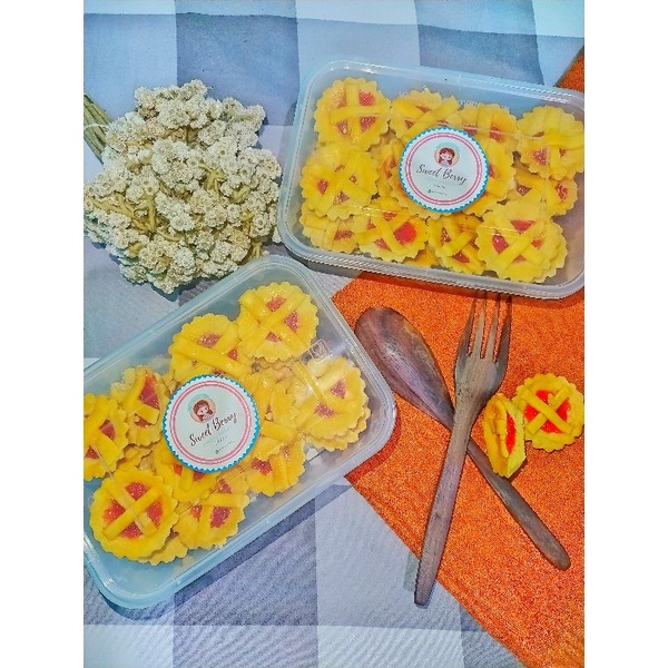 

Kue Nastar keranjang/Sweet berry.Nastarkeranjang 250gram