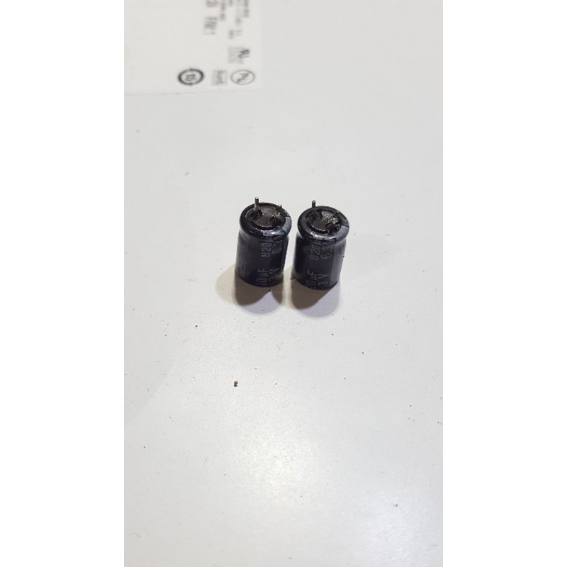 kapasitor capasitor elco elko 820uf 6.3v 820 uf 6.3 volt original real kapasitas tested