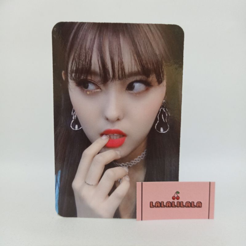 OFFICIAL PC AHIN MOMOLAND - SHOW ME IM SO HOT ALBUM PHOTOCARD