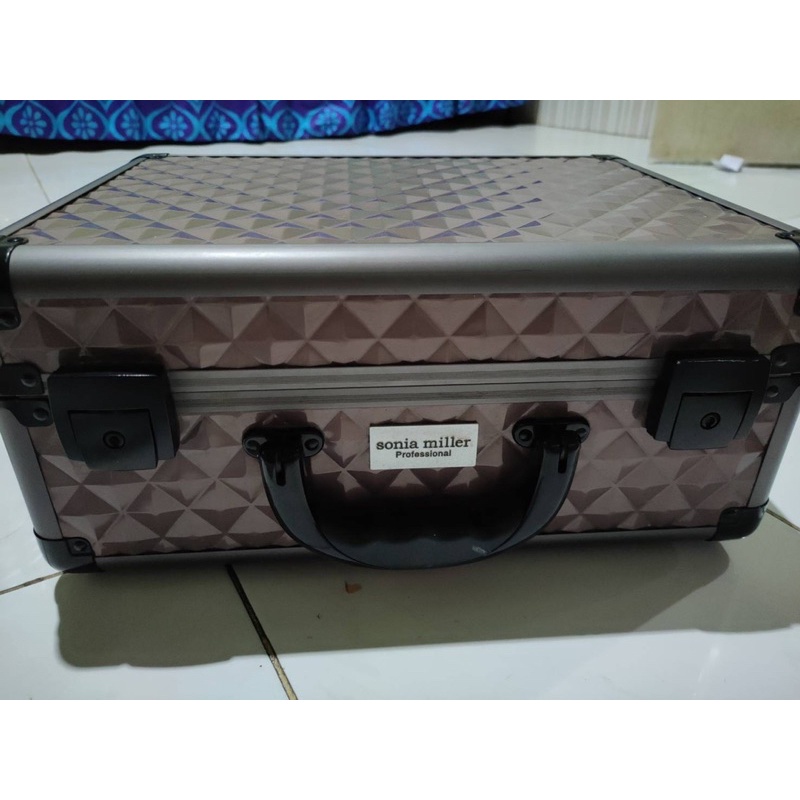 Preloved Sonia Miller Beauty Case