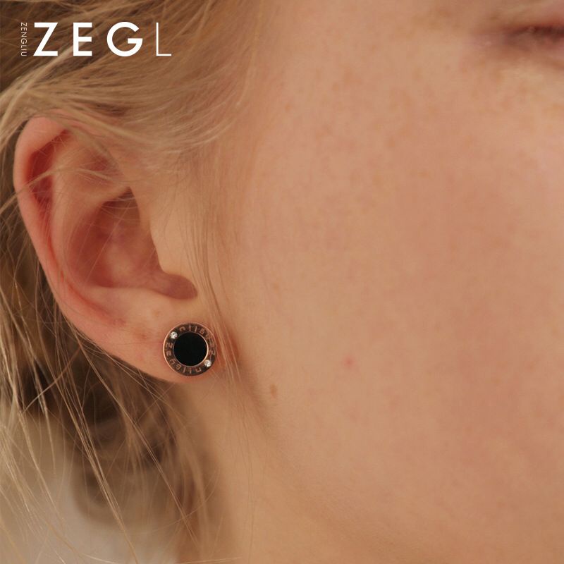 Anting Titanium Wanita Anti Karat Tusuk Bulat Hitam Terbaru - Anting Titanium Model Korea Style