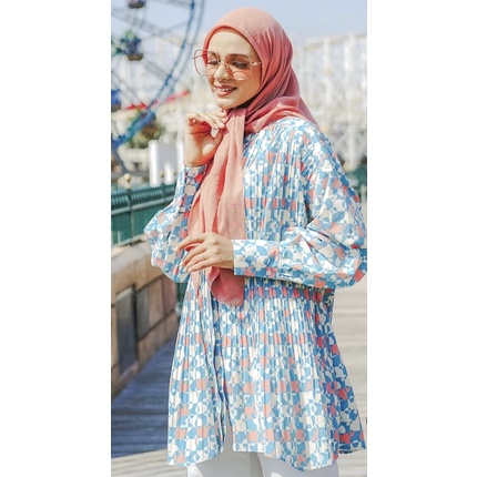 Turquoise Puzzlea Pleated Shirt Disney x Benang Jarum