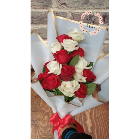 Buket bunga mawar Merah putih