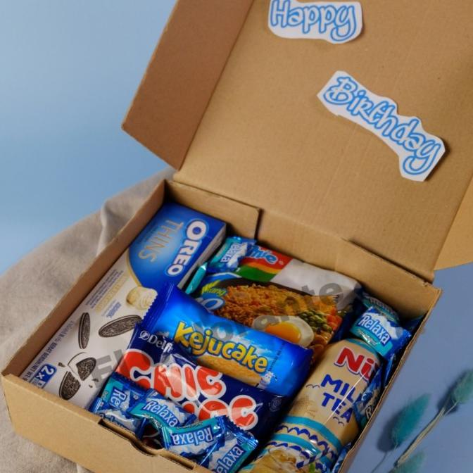 

Premium Product!!! Surprise Box Hadiah Ulang Tahun Hampers Kado Valentine Wisuda Pacar - Paling Dicari