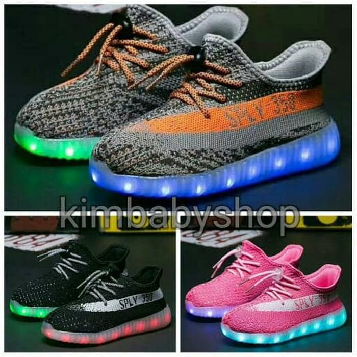 Terpercaya Sepatu led anak bisa dicharge Yeezy SPLY 350 grade ori Unik