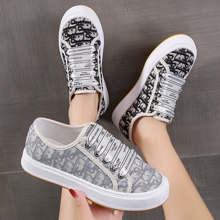 Sepatu Import Wanita 070100 Walk'N Sneaker Tali Sepatu Silk