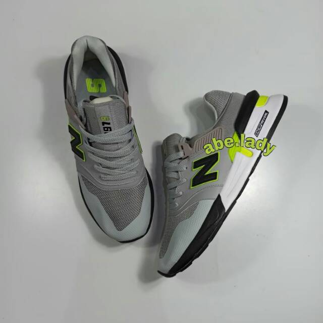 NEW BALANCE 997S GREY GREEN