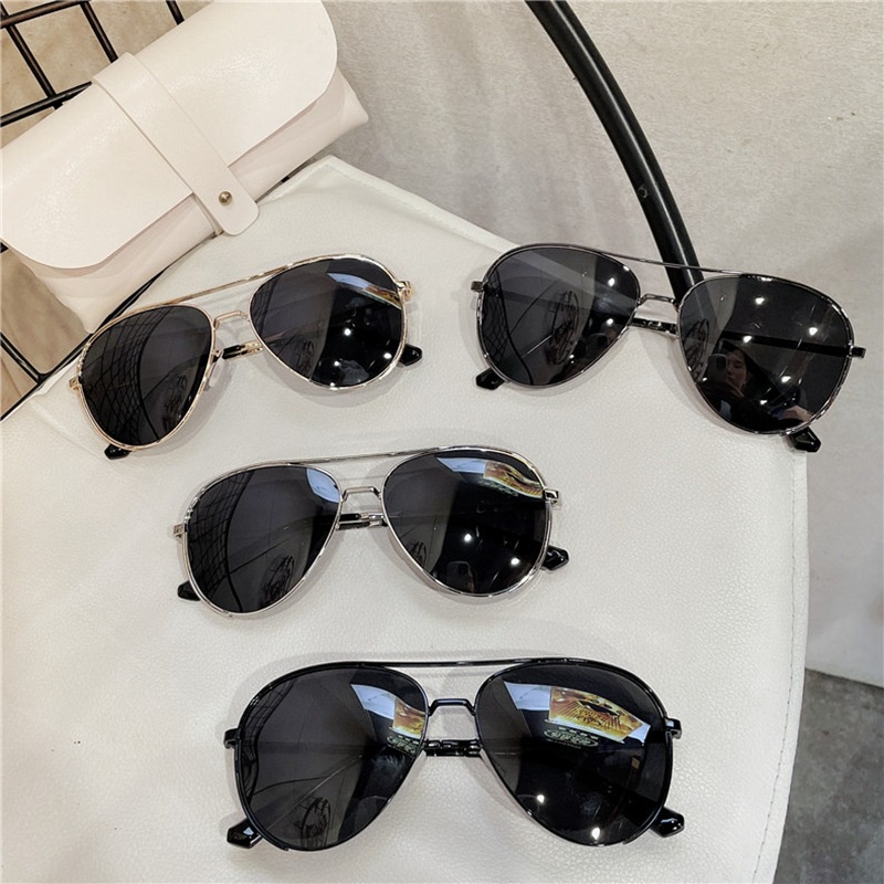 Kacamata Lensa Hitam Gaya Pria Wanita Rangka Aviator Pilot Vincent Metal Kaca Mata Frame Fashion Artis Selebritis NSR Bramasta Style Import Korea Retro Vintage Metal Sunglasses Anti Silau KCH10