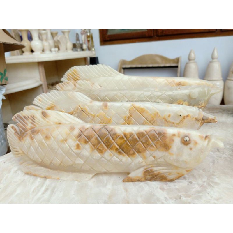 Patung Ikan Arwana Baru Onyx