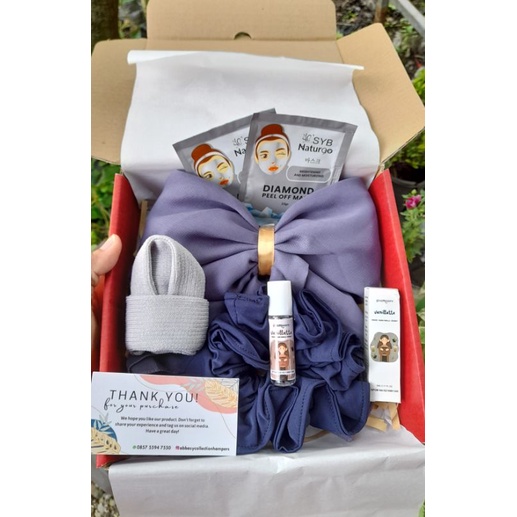 

Hampers Box Cewek
