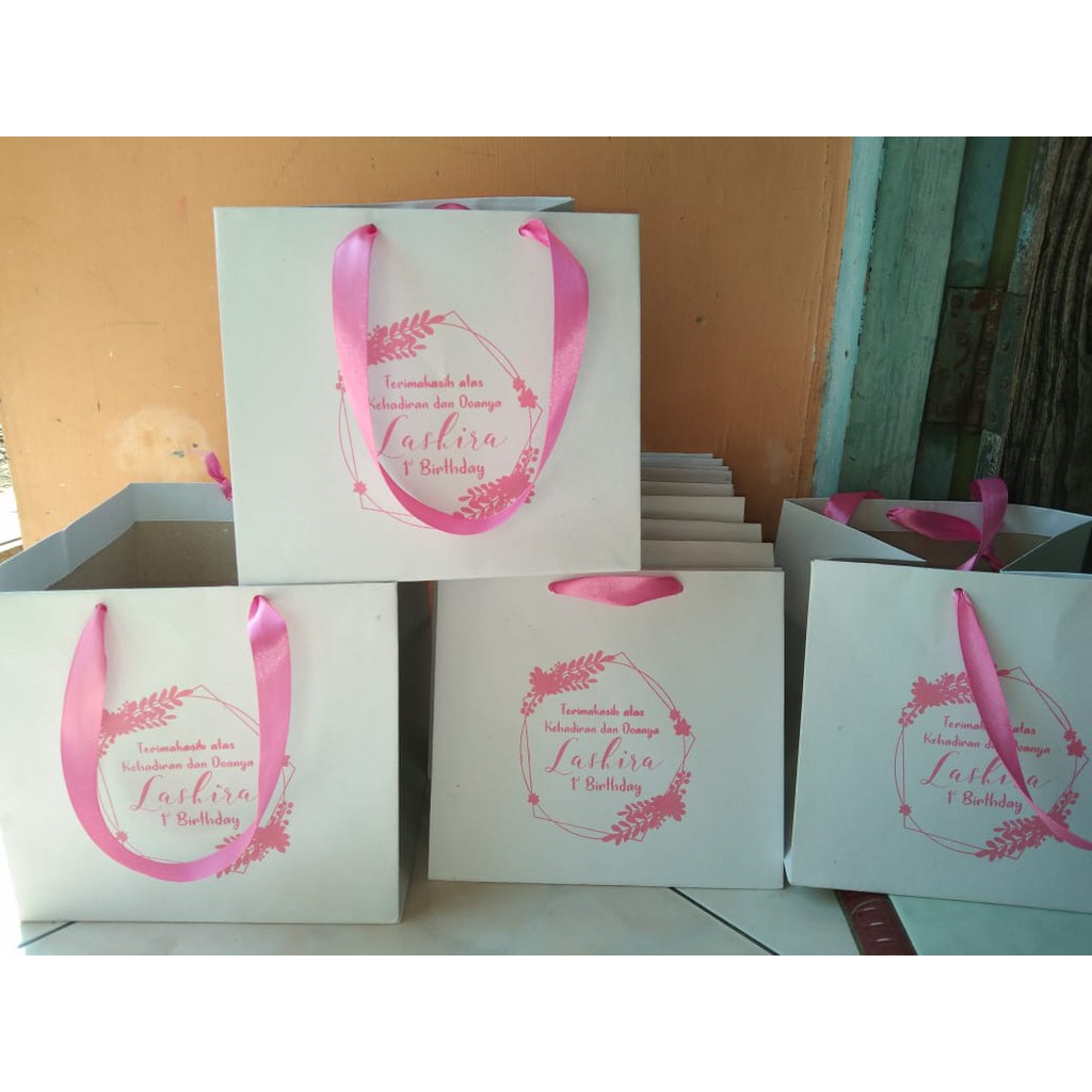 

PAPER BAG ULANG TAHUN ANAK UK 25X20X25 cm