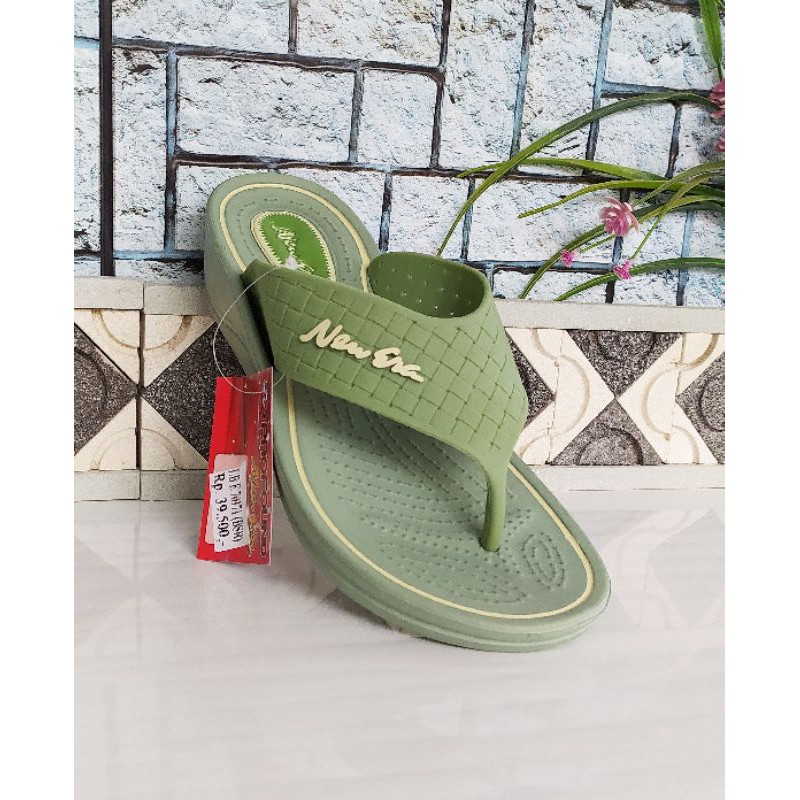 SANDAL JAPIT KARET PILON TEBAL NEW ERA LB E 70171 06,5