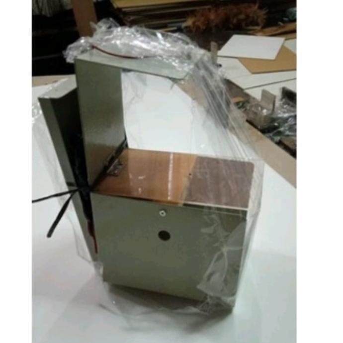 

Mesin Alat Potong Karet Flash