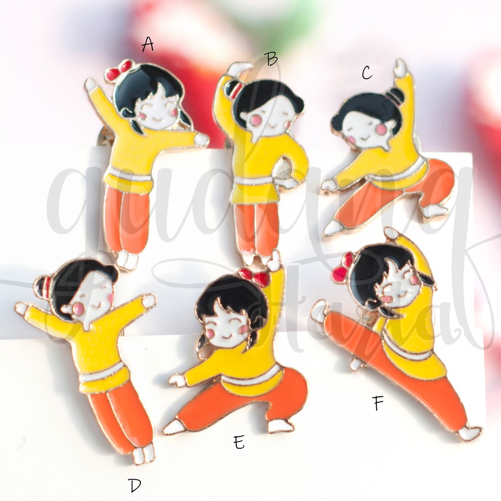 Pin Kungfu Girl Bros Lucu Girly Cantik Unik Gemes Pin Tas Murah GH 208295