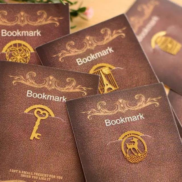 

Pembatas Buku Metal Bookmark Lucu