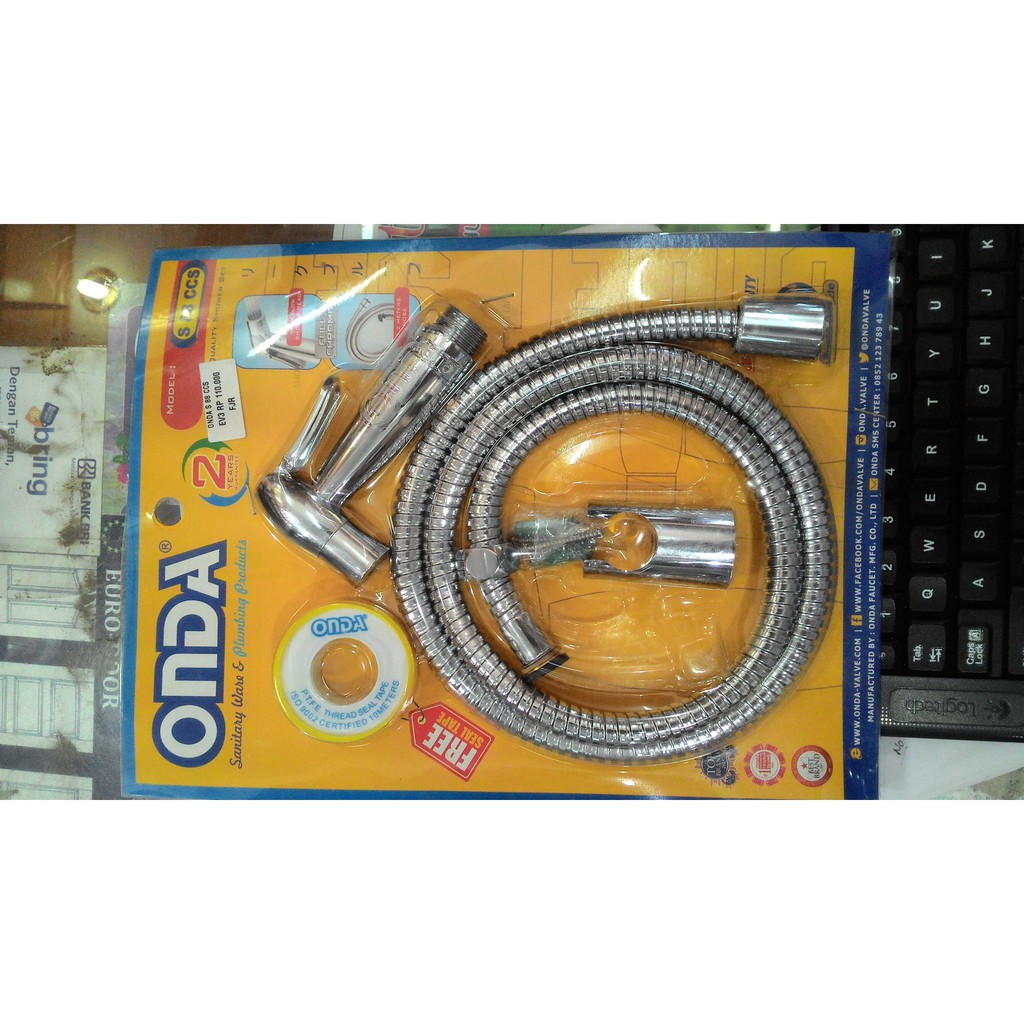 SEMPROTAN CEBOK JET SHOWER MONOBLOCK KLOSET DUDUK S 88 CS