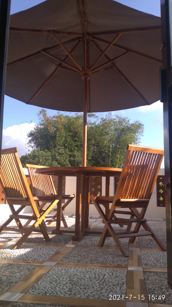 Meja Kursi Payung Jati Solid Cafe/pantai/hotel Outdoor Kursi Teras Meja Santai Payung Taman