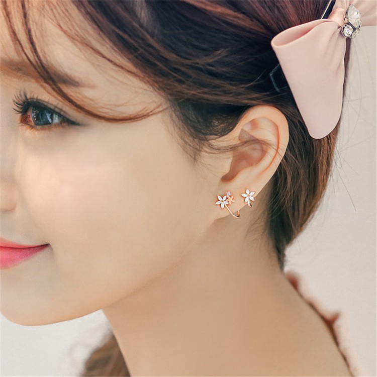 XiaoboACC Anting Tusuk Sterling Silver 925 Model Bunga Melengkung Gaya Korea untuk Wanita