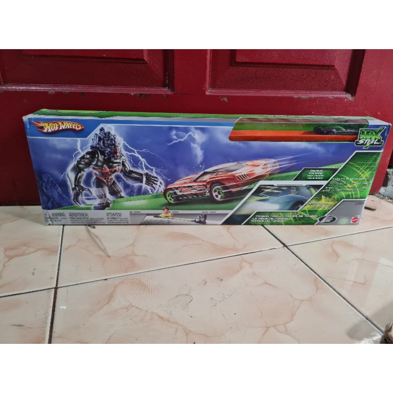 Hot wheels max steel