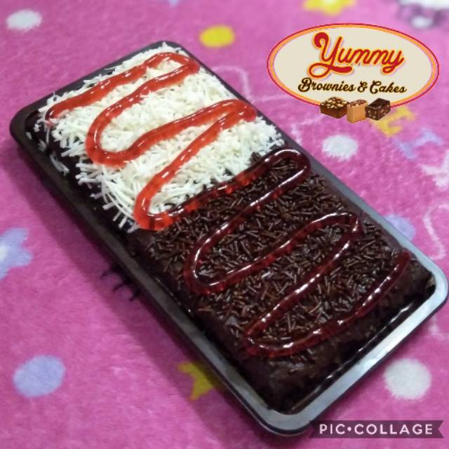 

Brownies Coklat lumer Topping Ceres & Keju