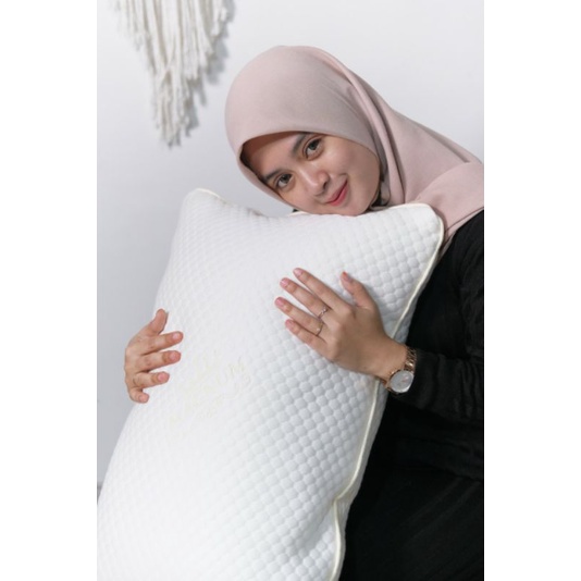 [2in1 JUMBO] PAKET ISI 1BANTAL &amp; 1GULING MAGNUM SILK JUMBO 1.200 GRAM