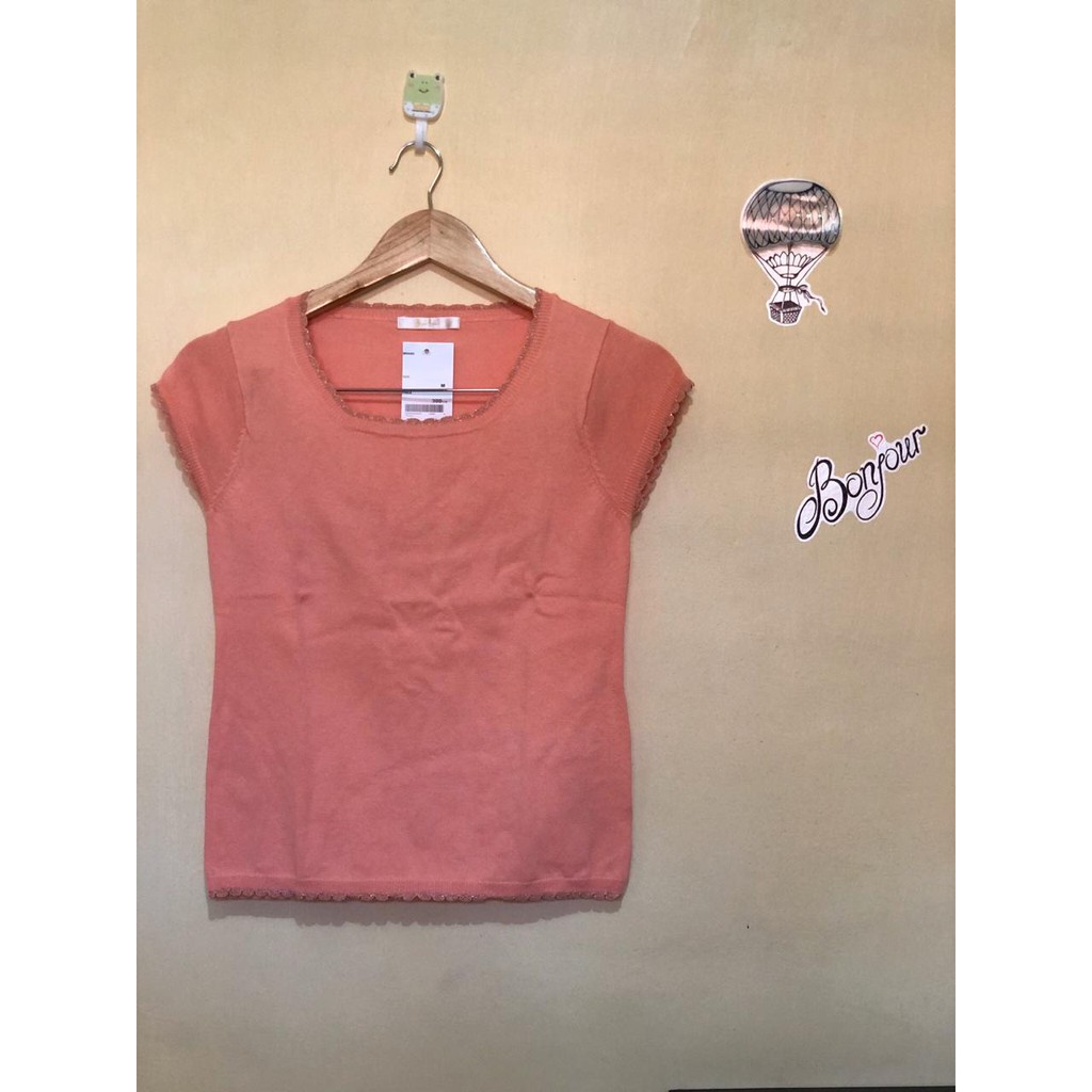 Atasan wanita warna Peach, strait