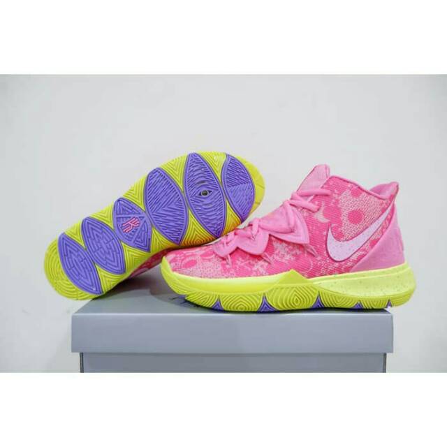 SEPATU BASKET NIKE KYRIE 5 HIGH PATRICK STAR