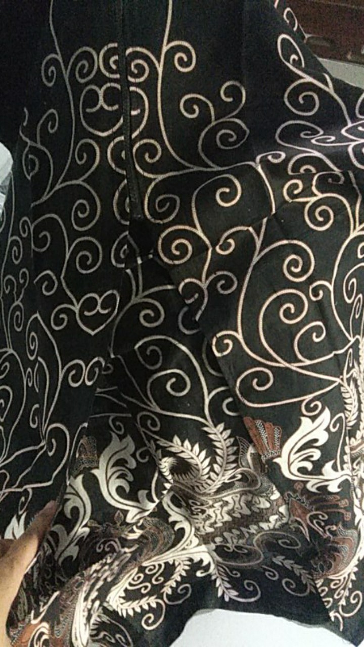 Outer Batik Serut Genes Jelita Tunic Navbor Yelbor Whitbor Creambor Tunik Batik Modern Hrb030 Dolbi