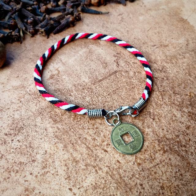  Gelang  Tridatu  Cantelan Koin 10 rb dapat 3 Shopee Indonesia