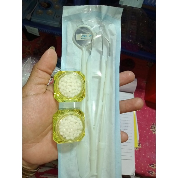 TEMPTOOTH/GIGI PALSU/ALAT PASANG GIGI (COD)