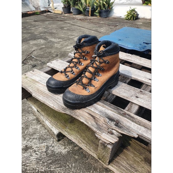 Danner Combat Hiker Boots NOT REDWING VIBERG CHIPPEWA LOWA