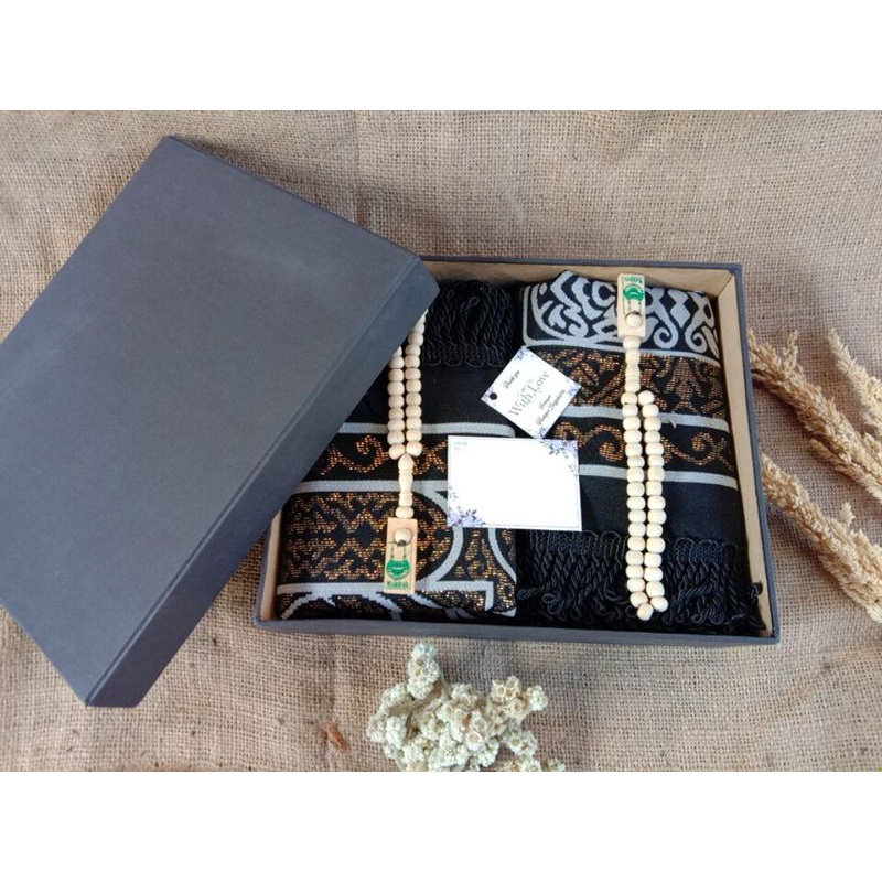 SAJADAH COUPLE SEJADAH COUPLE GIFH BOX PREMIUM MEWAH  HADIAH KADO PERNIKAHAN / KADO NIKAHAN/ HAMPERS