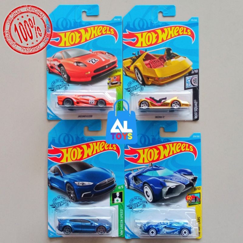 Diecast Hot Wheels Fefari Bugatti Lamborghini Avanza Toyota Random