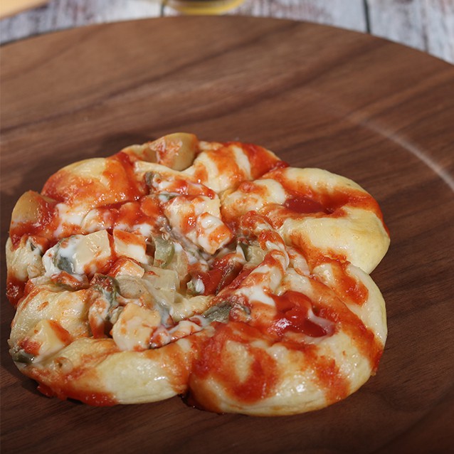 

Roti Manis Pizza sosis / Murah dan Enak