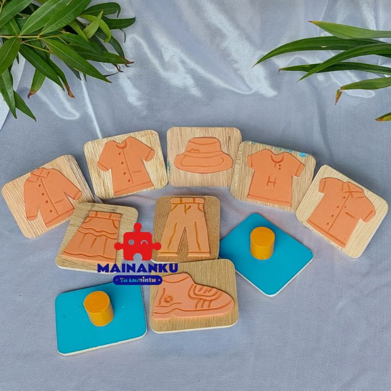 

Mainan Edukasi Anak Stempel Pakaian