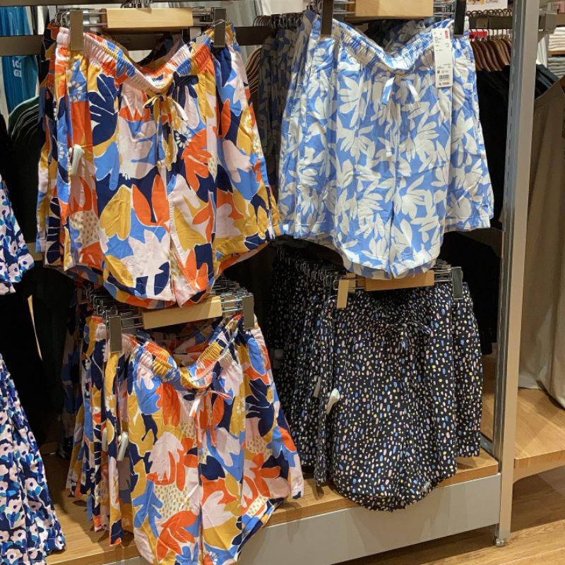 uniqlo celana pendek relaco